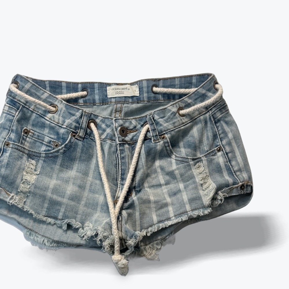 Ocean Drive Low Rise Denim Shorts Distressed Coastal Striped Rope Belt Size 1